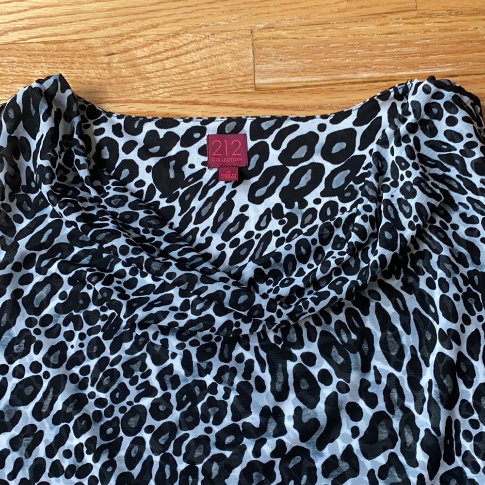 Leopard top - Picture 2 of 5